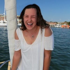 Meet your Posher, Ashly